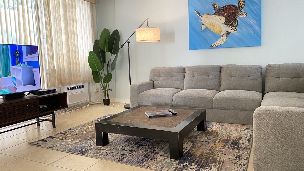 Photo of Livingroom in Diamond Head - Kapahulu - St. Louis