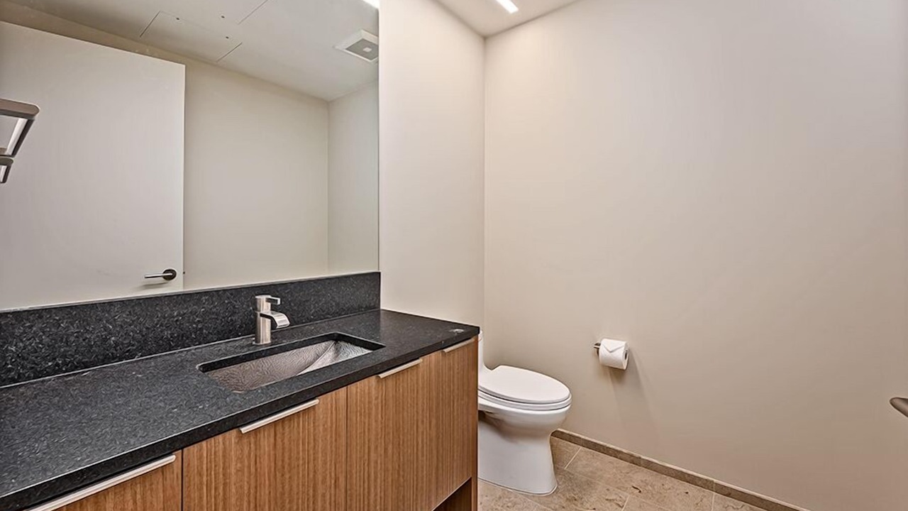 Photo of Bathroom in Ala Moana