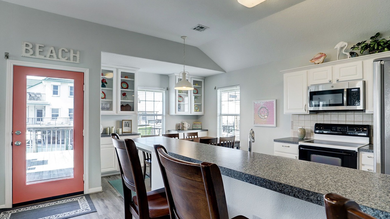 Photo of Kitchen in Jamaica Beach