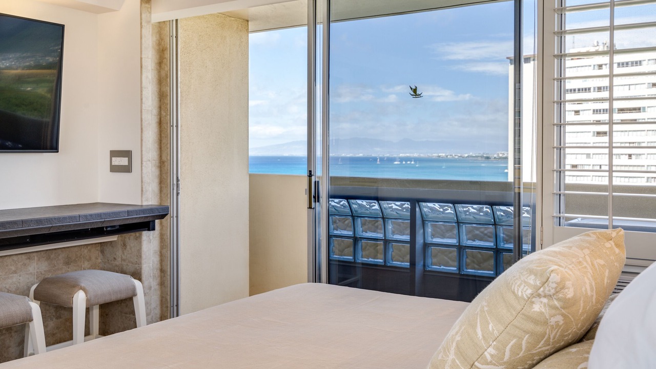 Photo of Bedroom in Diamond Head - Kapahulu - St. Louis
