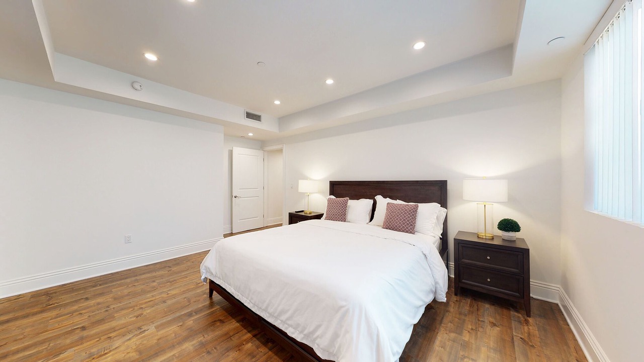 Photo of Bedroom in Pico - Robertson