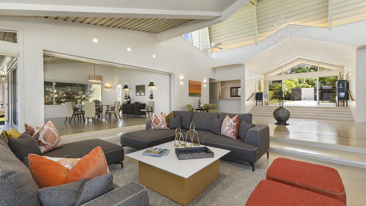 Photo of Livingroom in Hawaii Kai