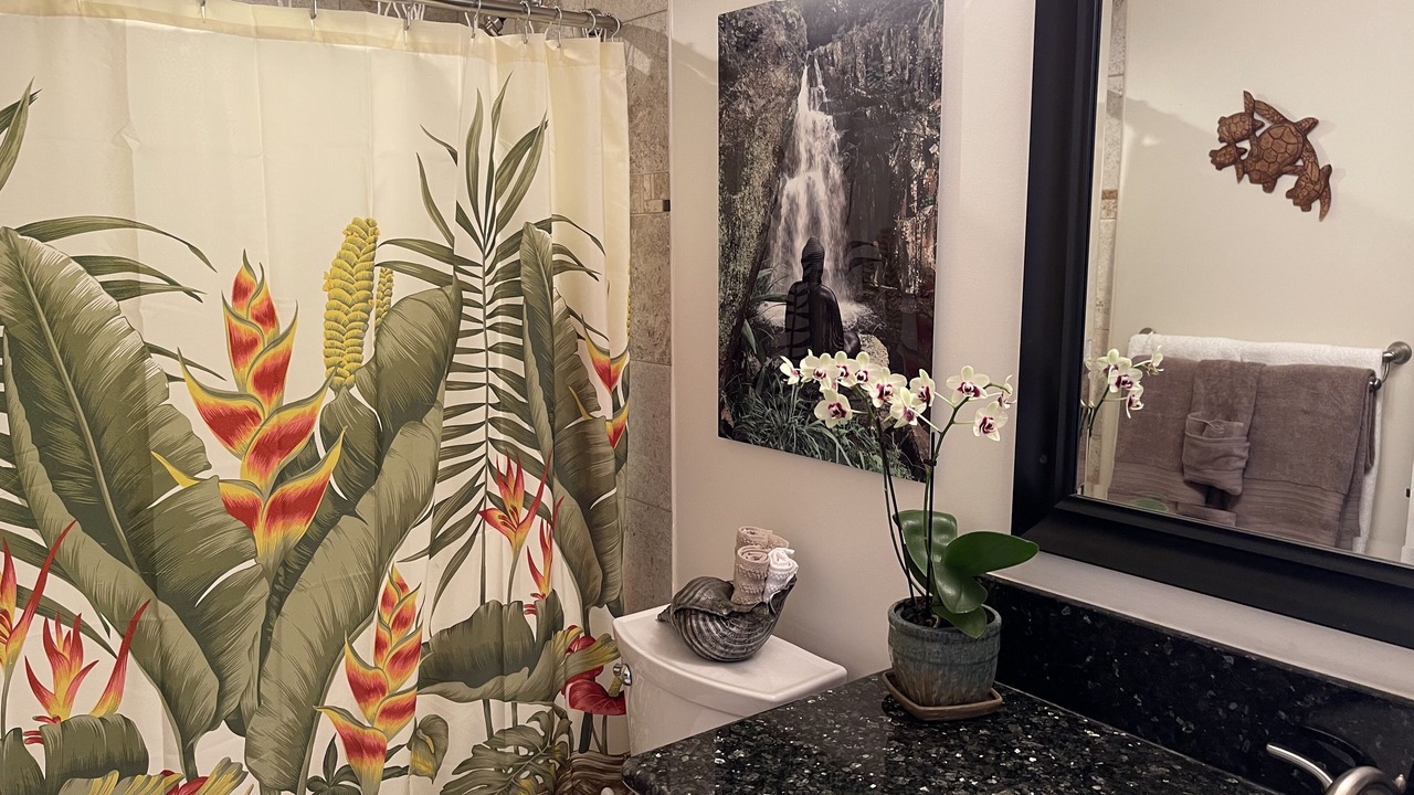 Photo of Bathroom in Maalaea