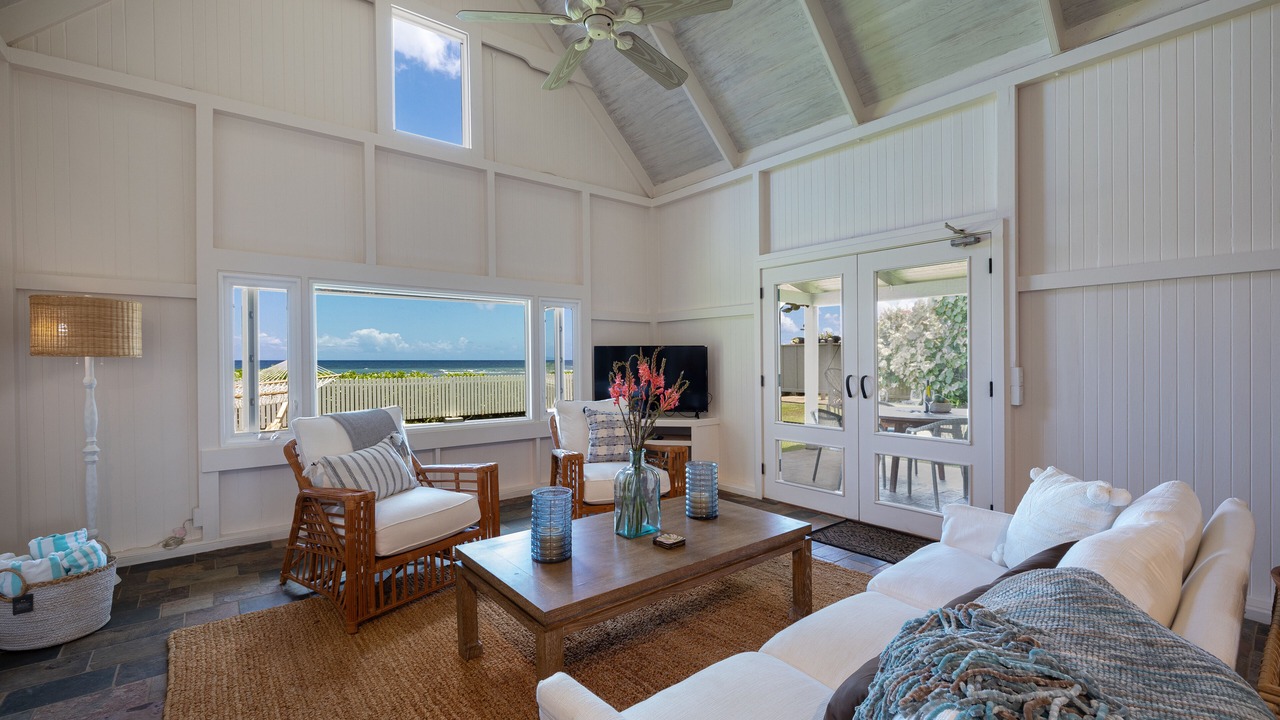 Photo of Livingroom in Mokuleia
