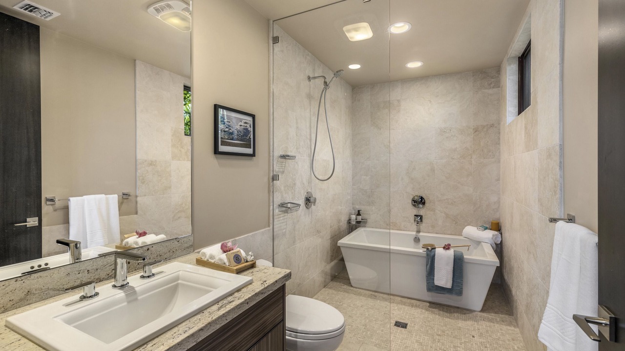 Photo of Bedroom in Kahala