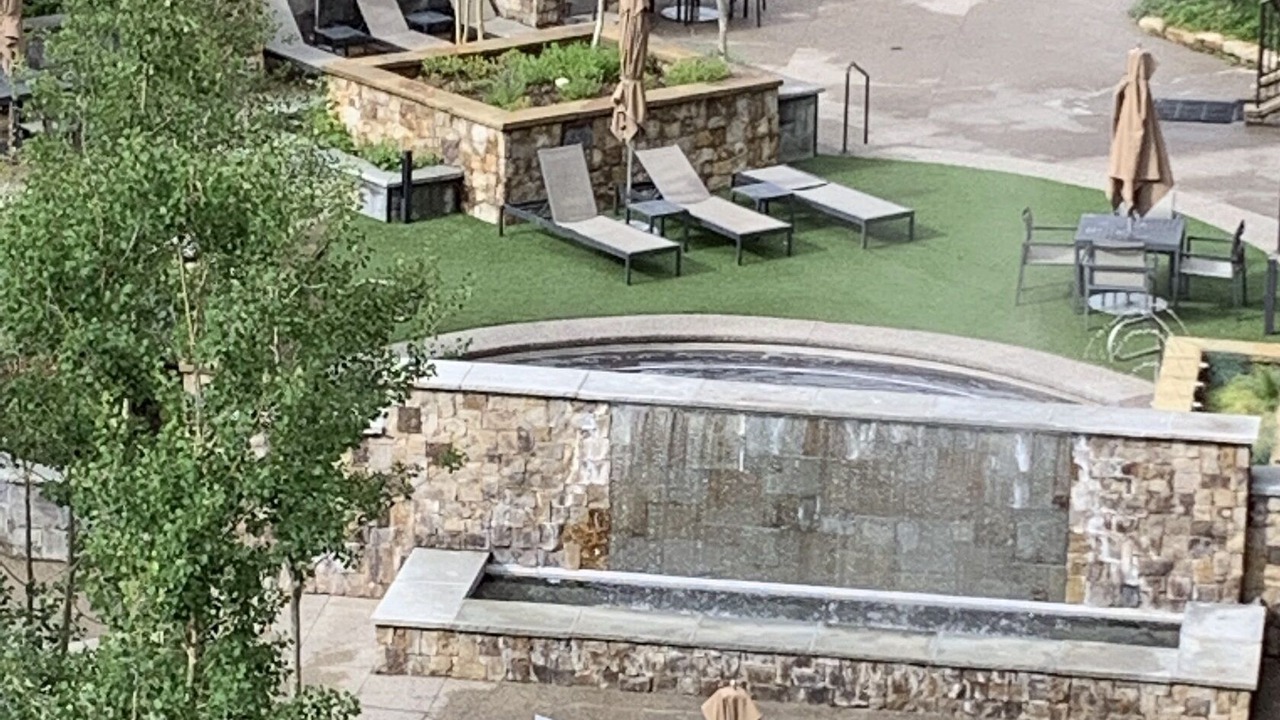 Photo of Outdoor in Peak 8