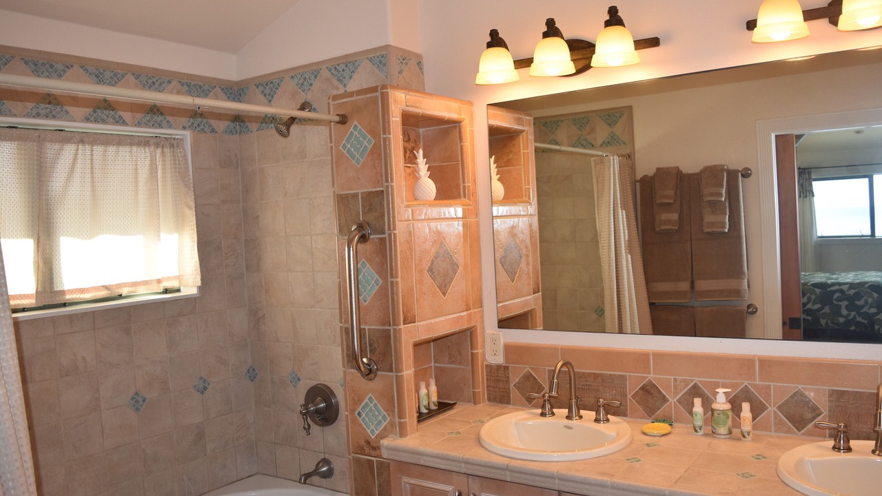 Photo of Bathroom in Princeville