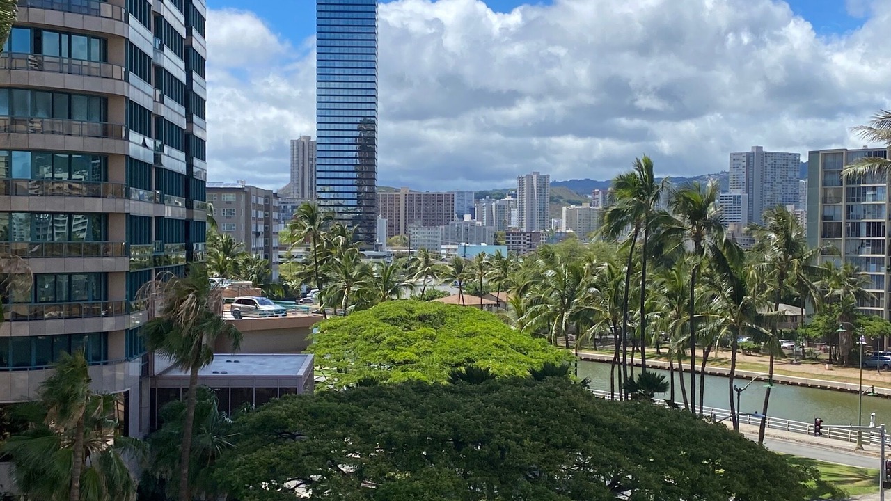 Photo of Others in McCully - Moiliili