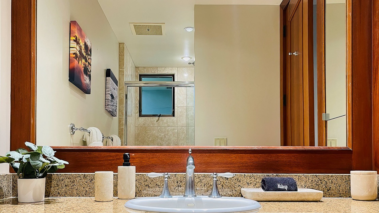 Photo of Bathroom in Kaupulehu