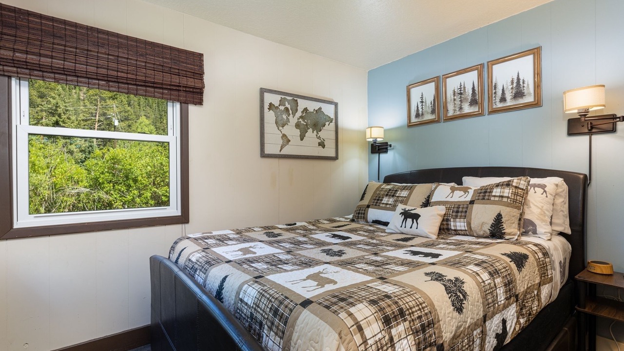 Photo of Bedroom in Blue River