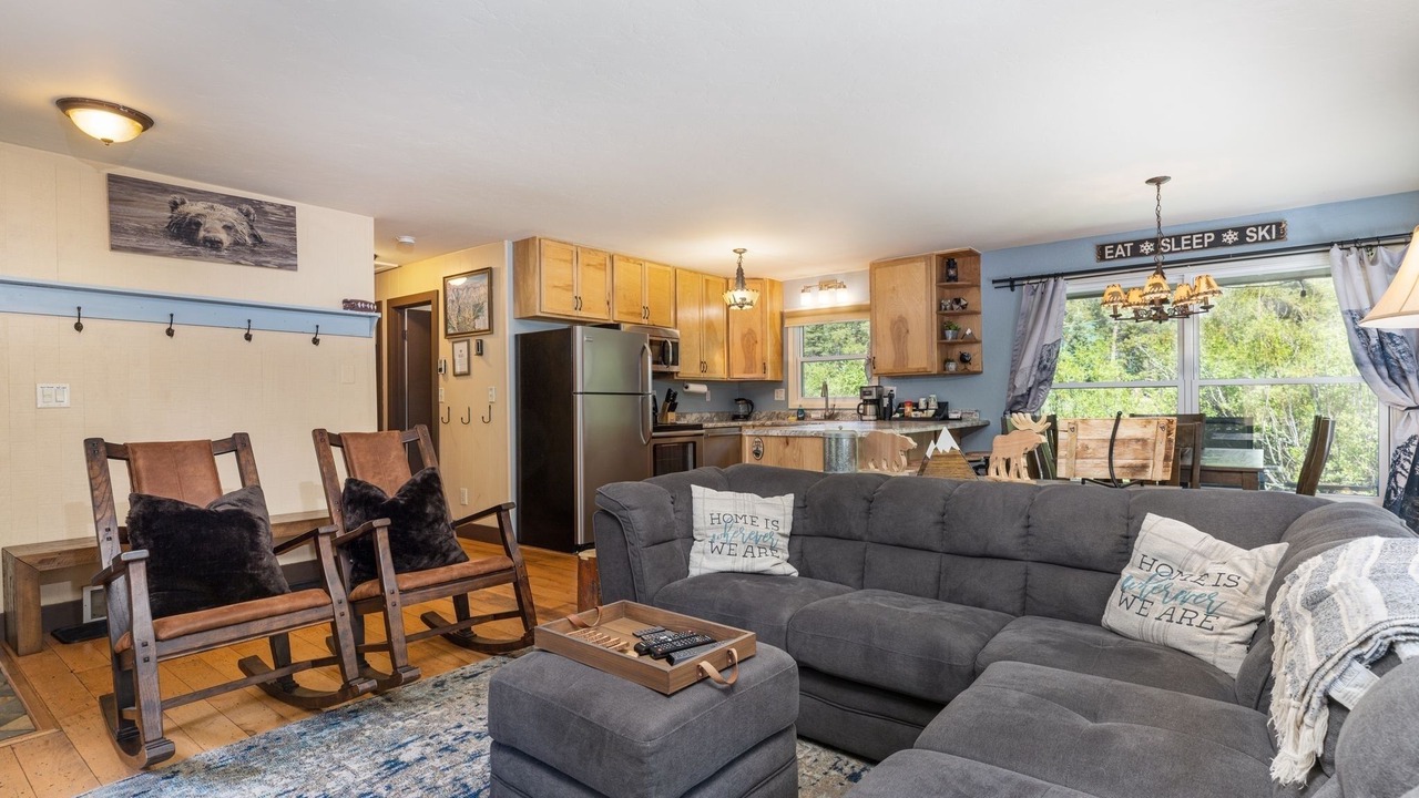 Photo of Livingroom in Blue River