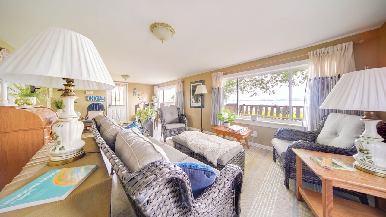 Photo of Livingroom in Chautauqua