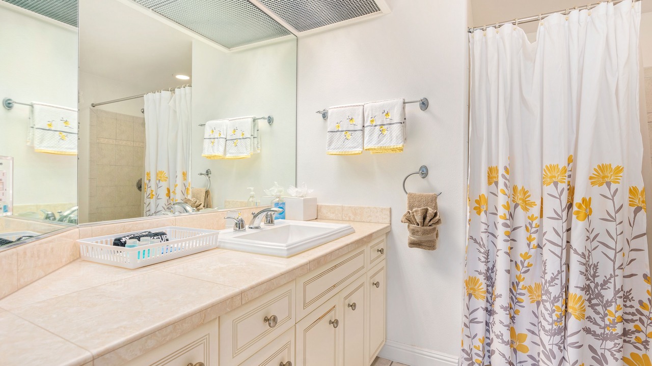 Photo of Bathroom in Princeville