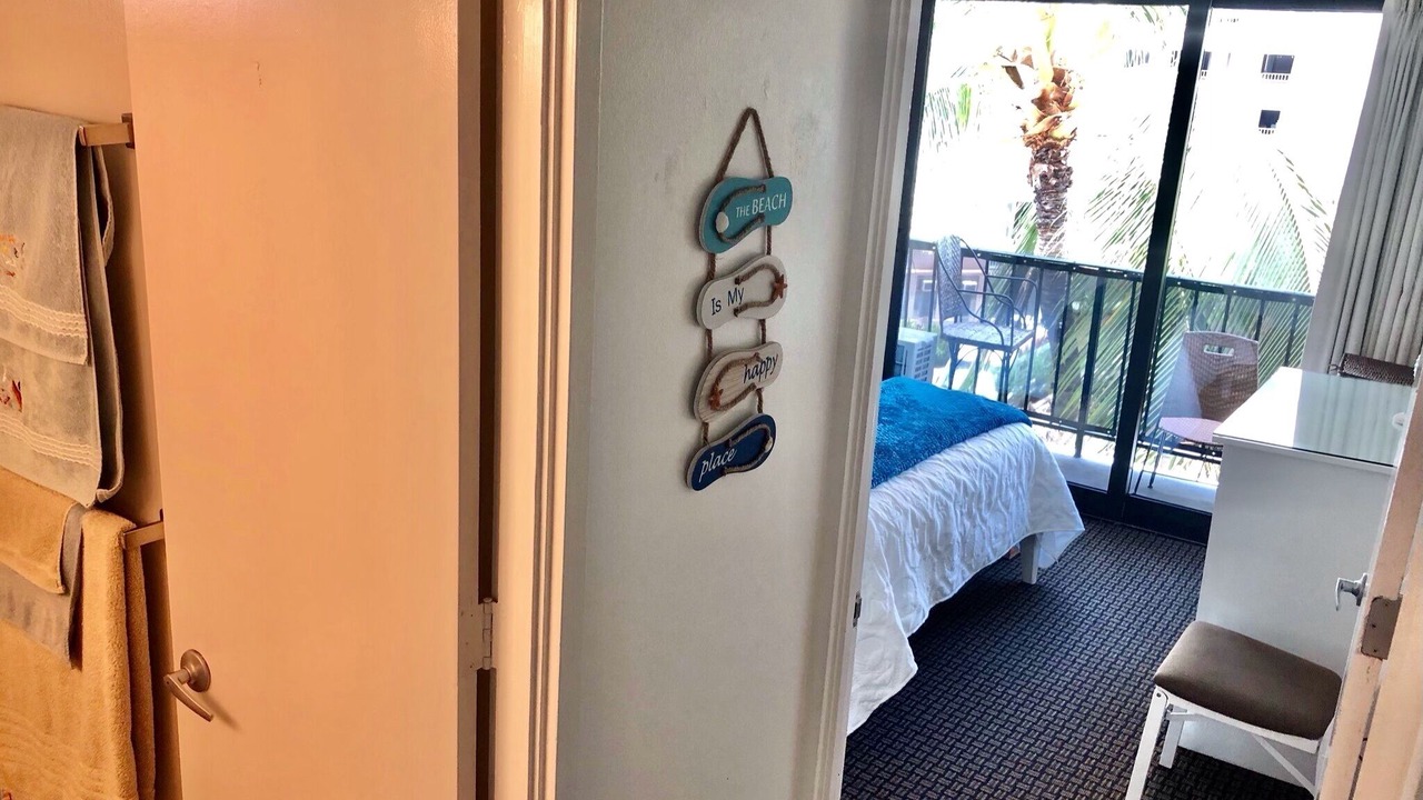 Photo of Bathroom in Diamond Head - Kapahulu - St. Louis