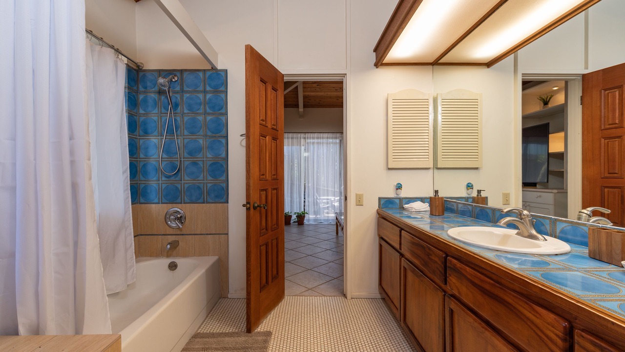 Photo of Bathroom in Napili