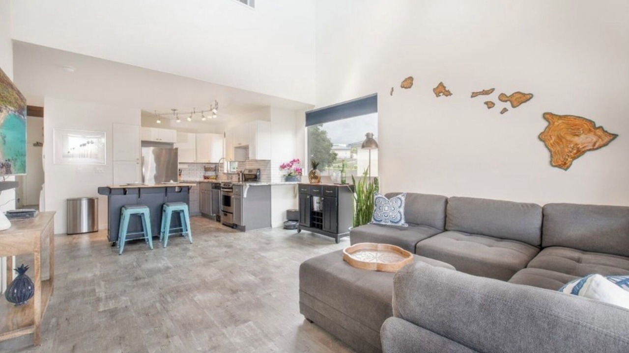 Photo of Livingroom in Historic Kailua Village