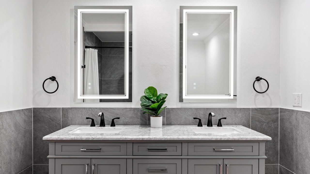 Photo of Bathroom in Kalaoa