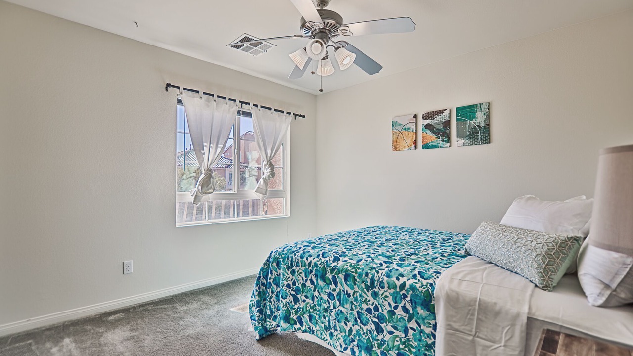 Photo of Bedroom in Enterprise