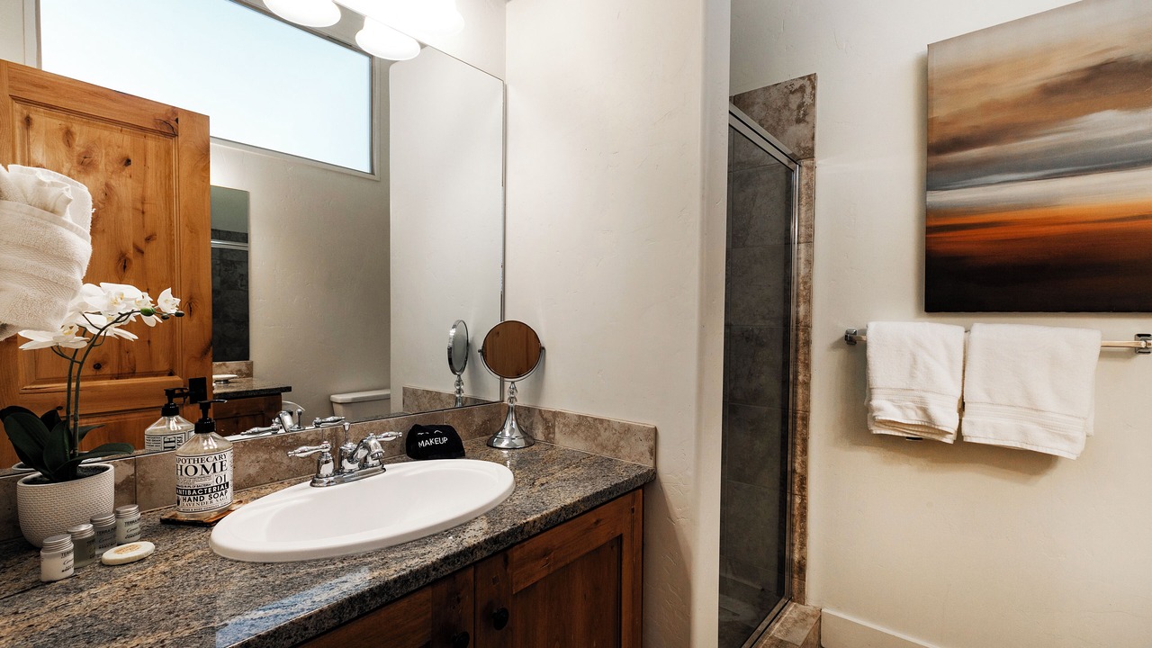 Photo of Bathroom in Kimball Junction