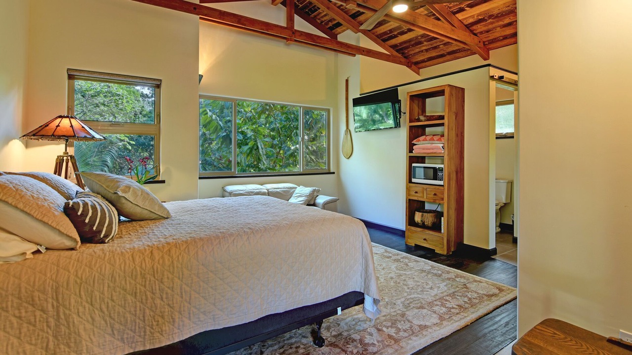 Photo of Bedroom in Hilo