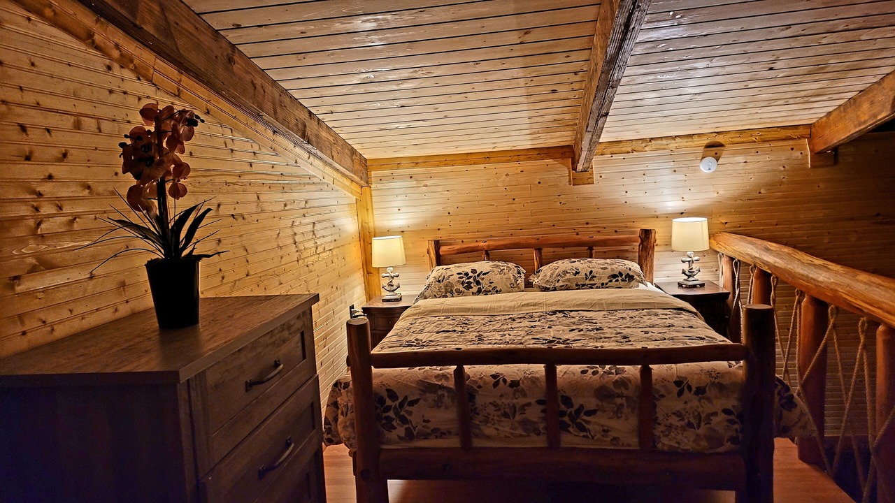 Photo of Bedroom in Mountain View