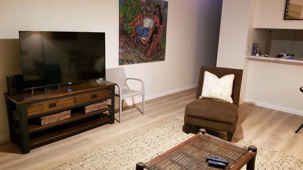Photo of Livingroom in Historic Kailua Village