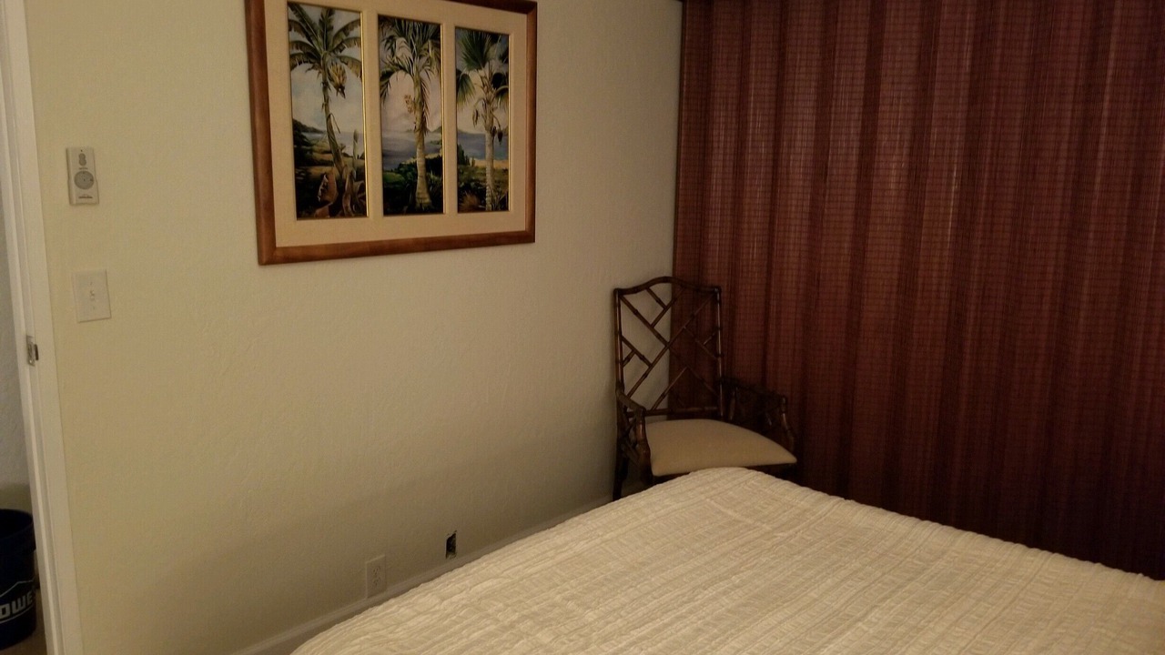 Photo of Bedroom in Historic Kailua Village