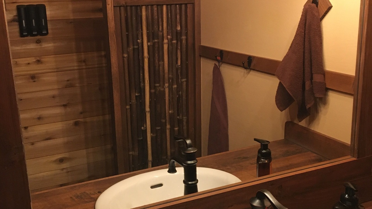 Photo of Bathroom in Kona Gardens Estates