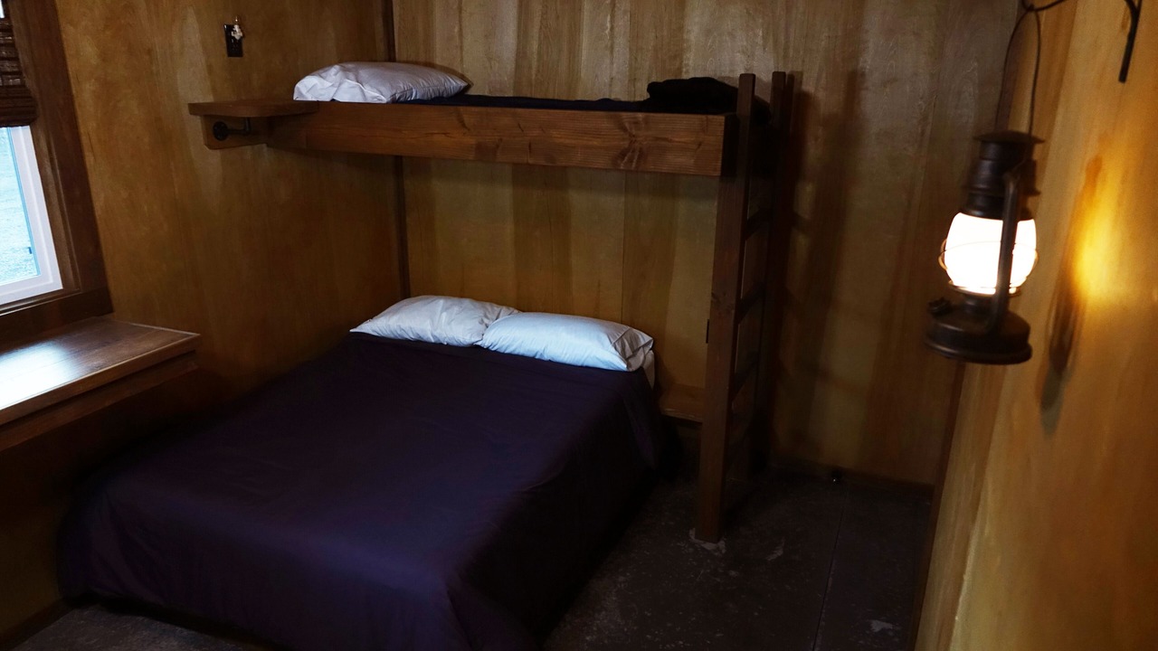 Photo of Bedroom in Kona Gardens Estates