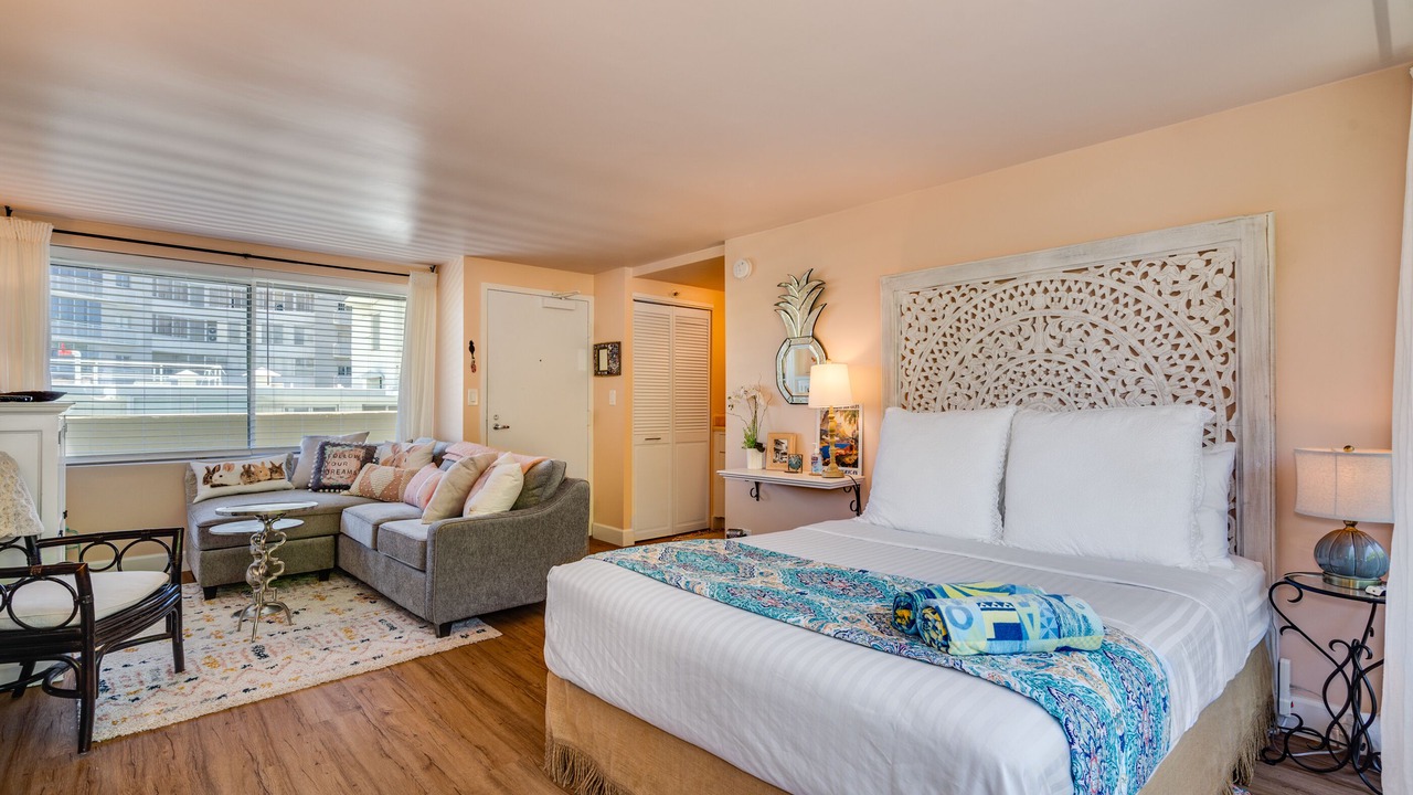 Photo of Bedroom in Diamond Head - Kapahulu - St. Louis