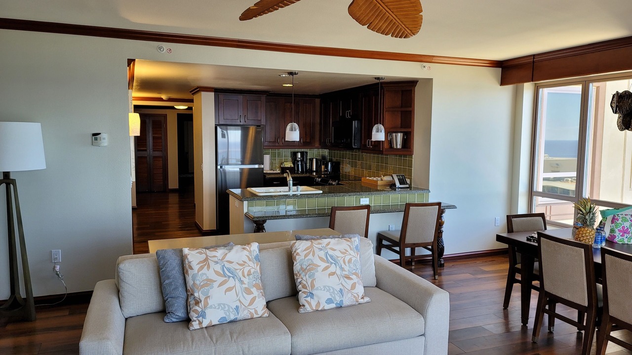 Photo of Livingroom in Waikiki