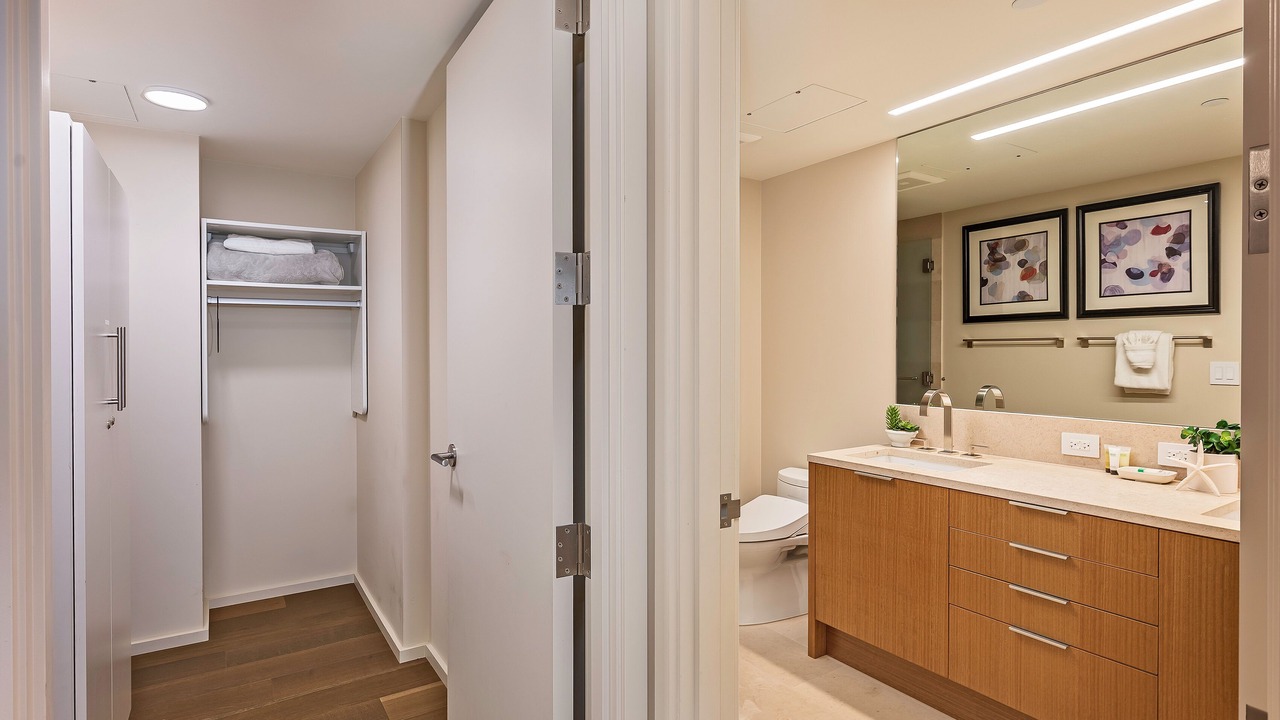Photo of Bathroom in Ala Moana