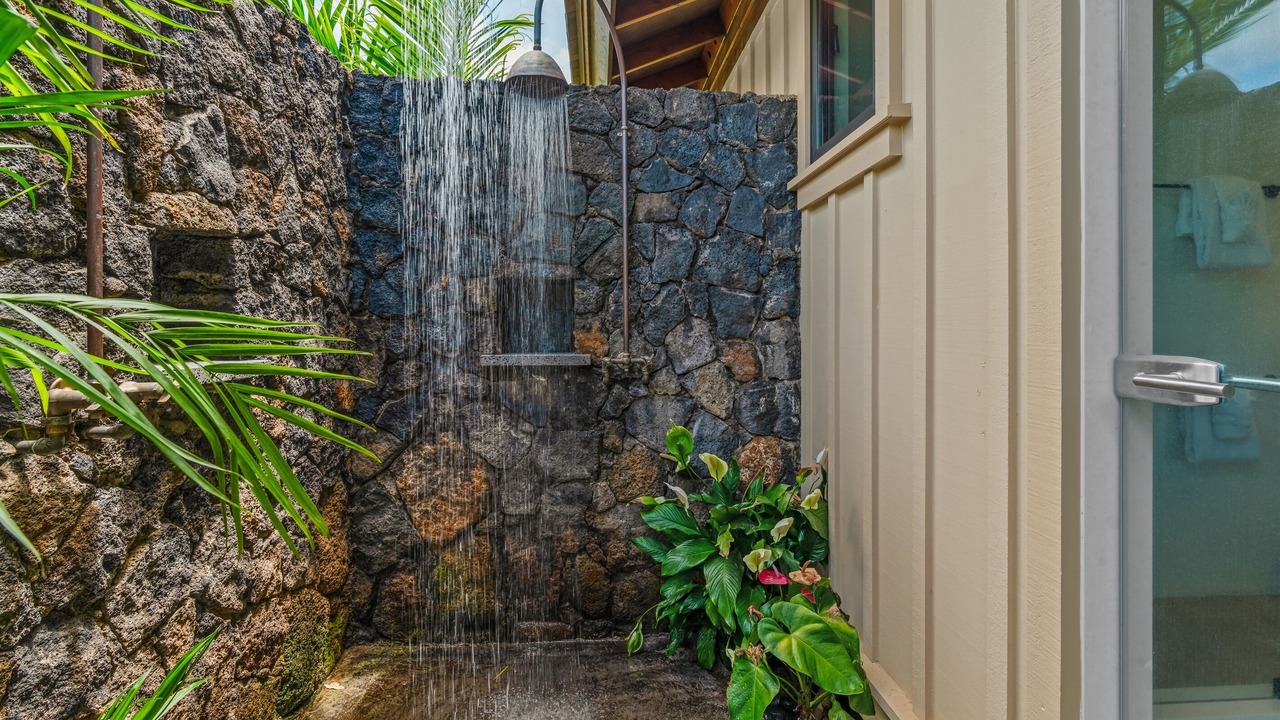 Photo of Bathroom in Poipu