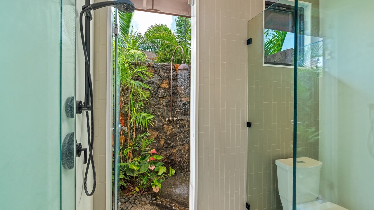 Photo of Bathroom in Poipu
