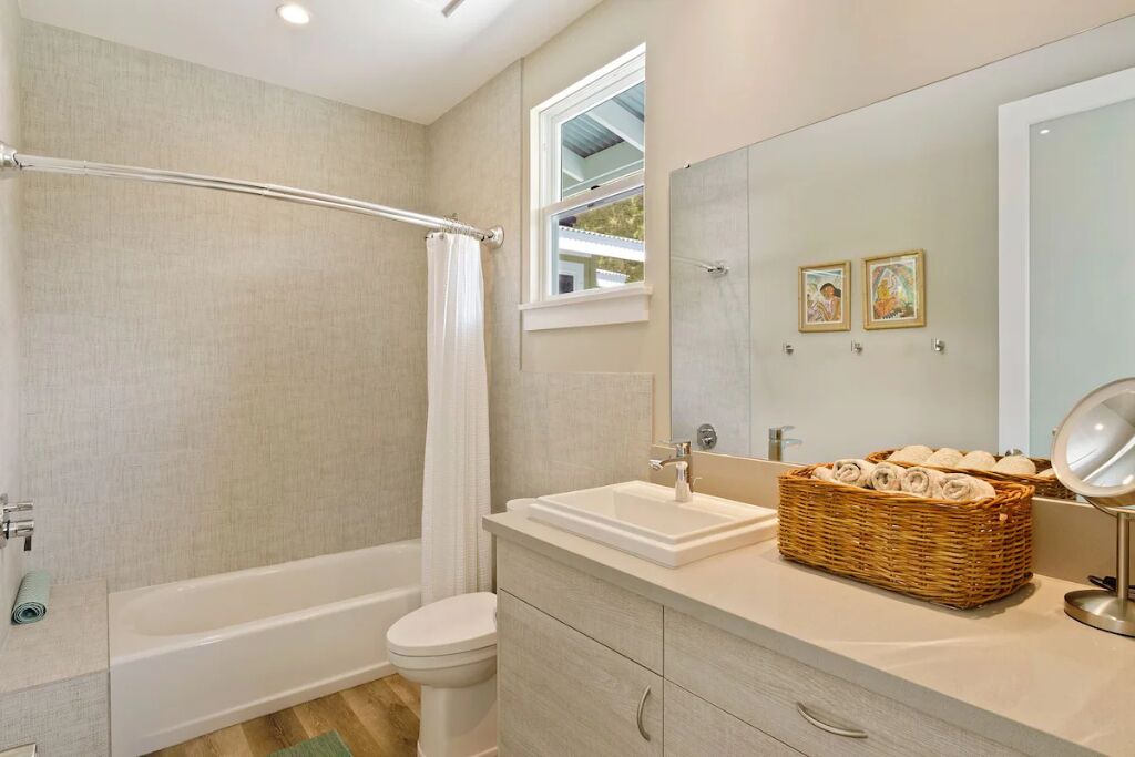 Photo of Bathroom in Honaunau-Napoopoo