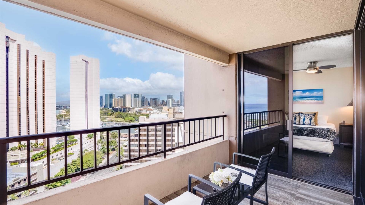 Photo of Bedroom in Waikiki