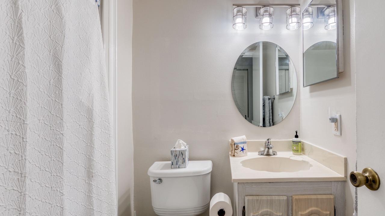 Photo of Bathroom in Avon By The Sea