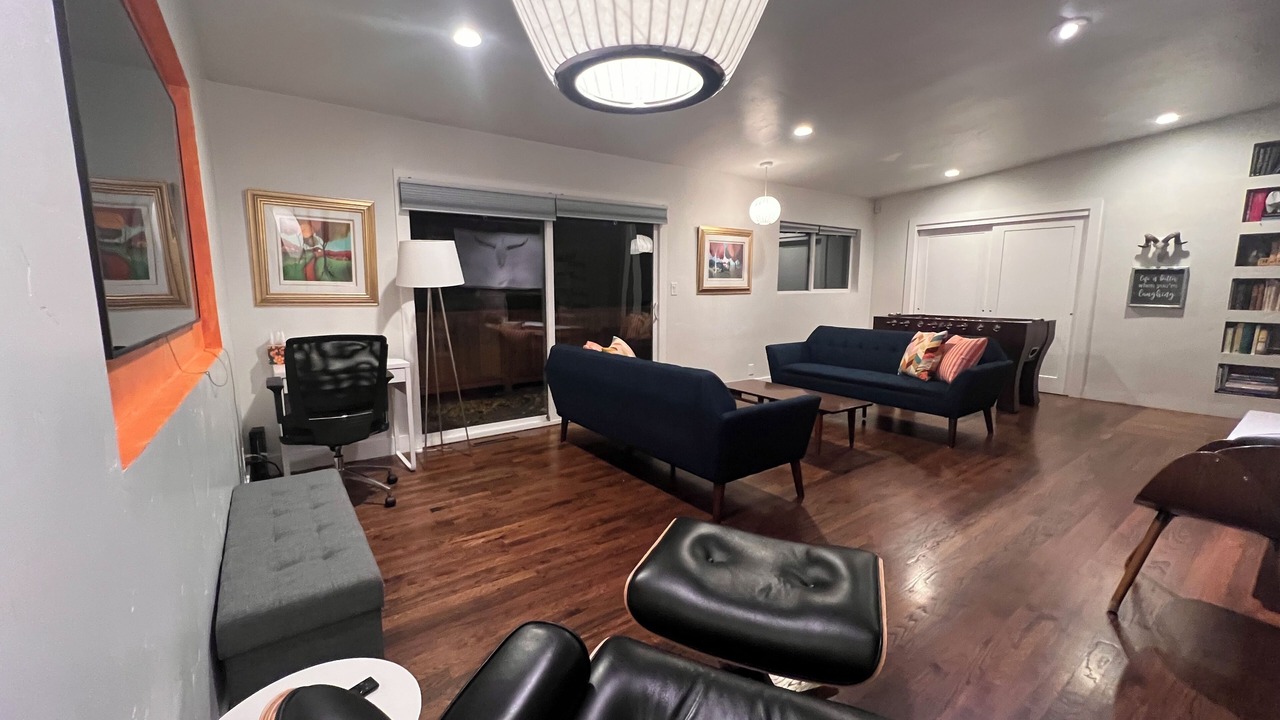 Photo of Livingroom in Olympus Cove
