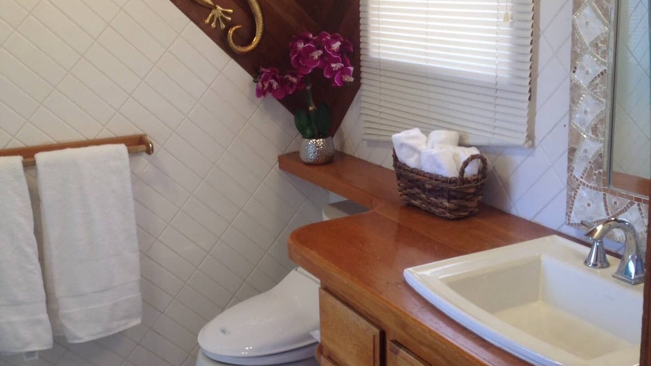 Photo of Bathroom in Kaneohe