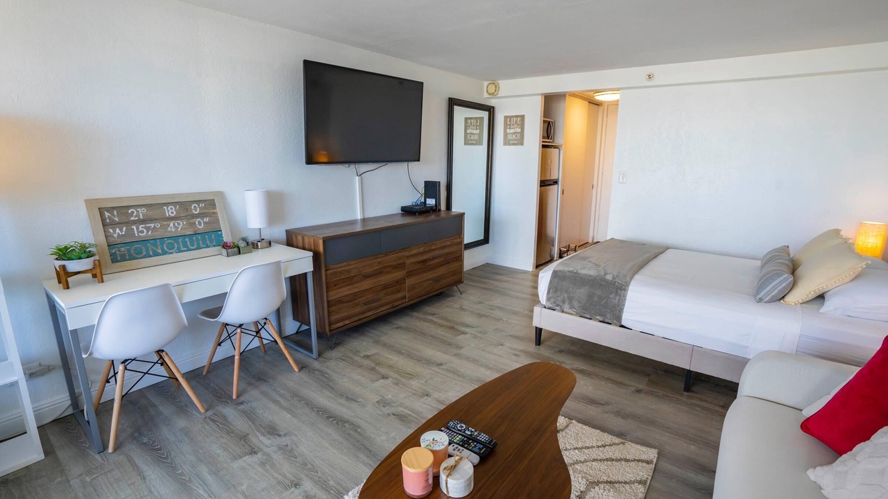 Photo of Bedroom in Waikiki