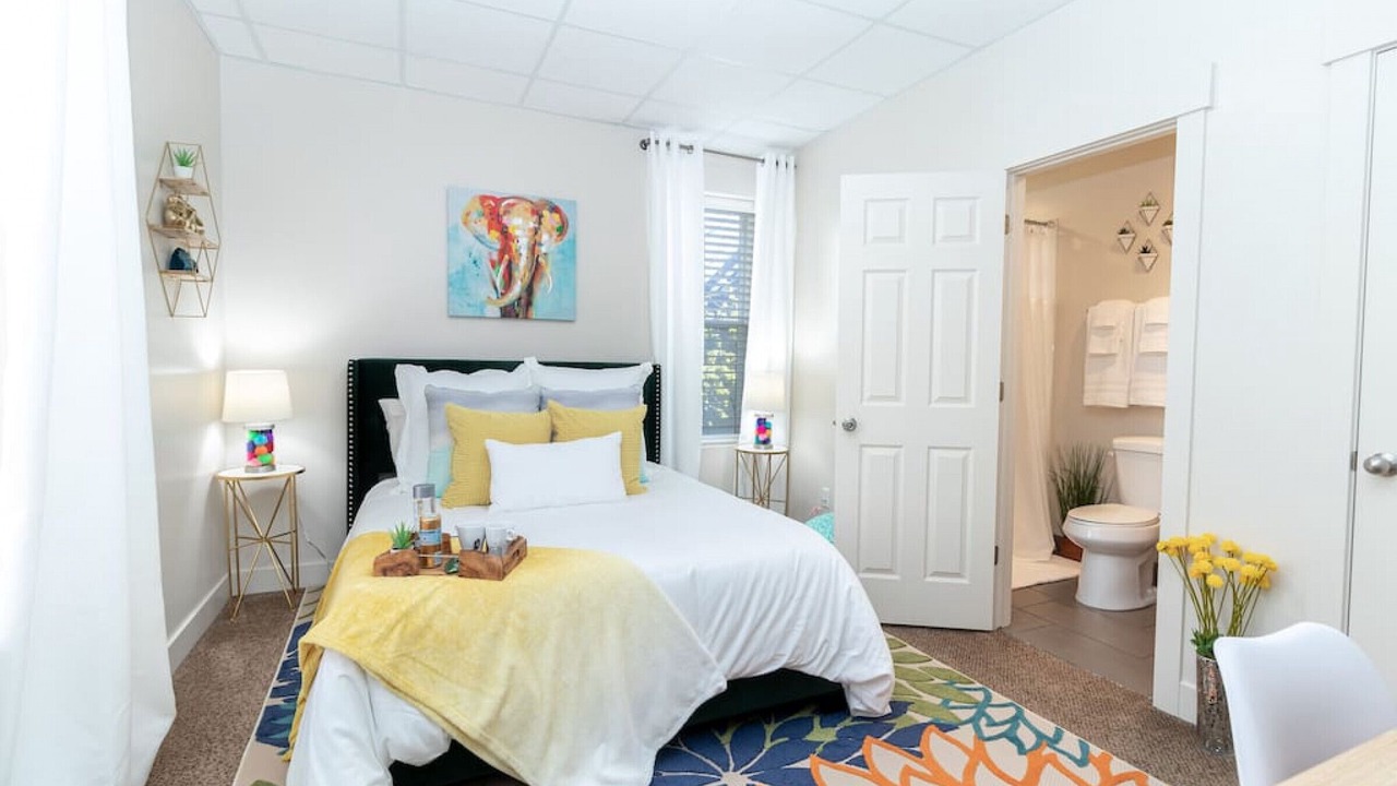 Photo of Bedroom in Central City