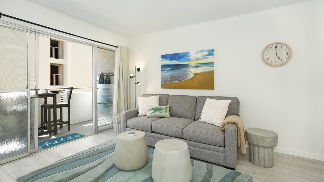 Photo of Livingroom in Waikiki
