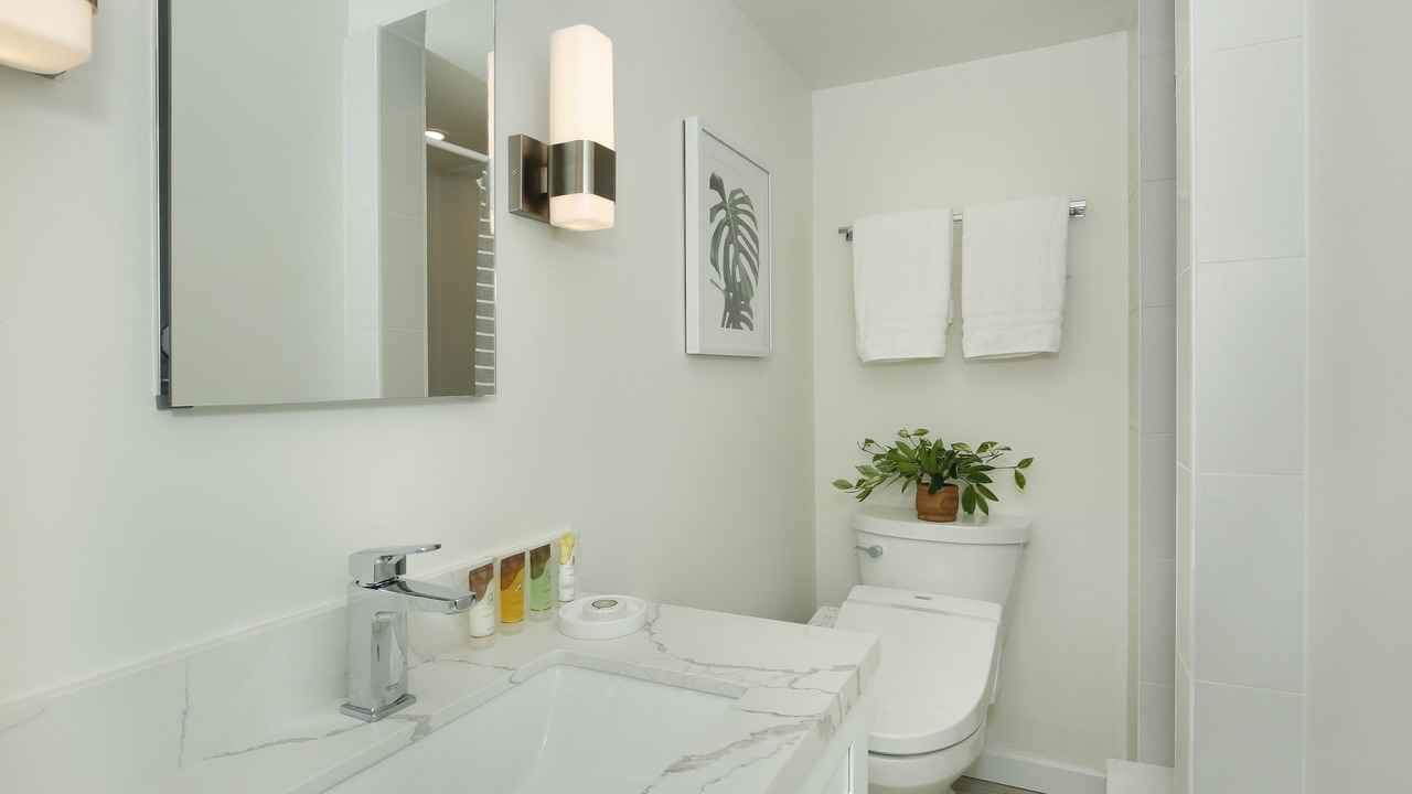 Photo of Bathroom in Waikiki
