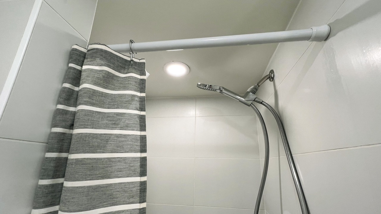 Photo of Bathroom in Waikiki