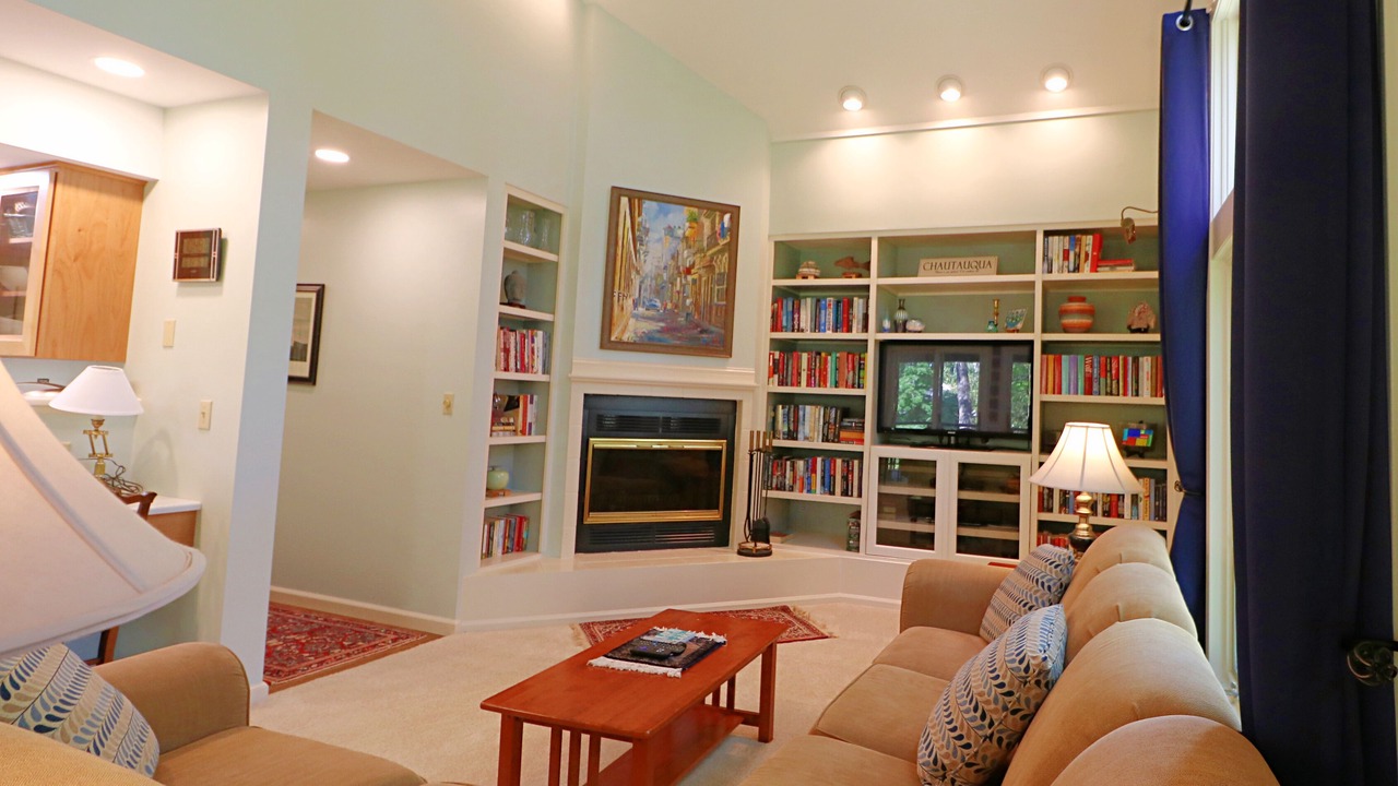 Photo of Livingroom in Chautauqua