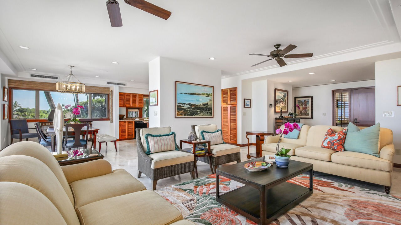 Photo of Livingroom in Kaupulehu