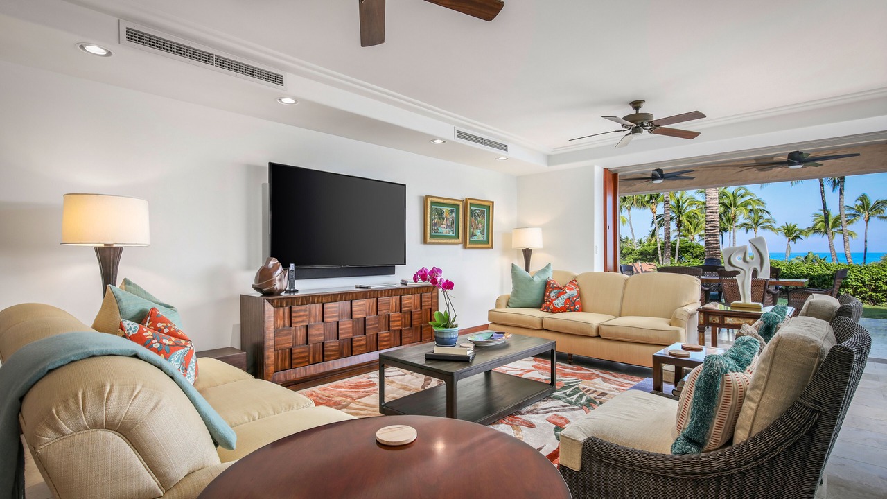 Photo of Livingroom in Kaupulehu