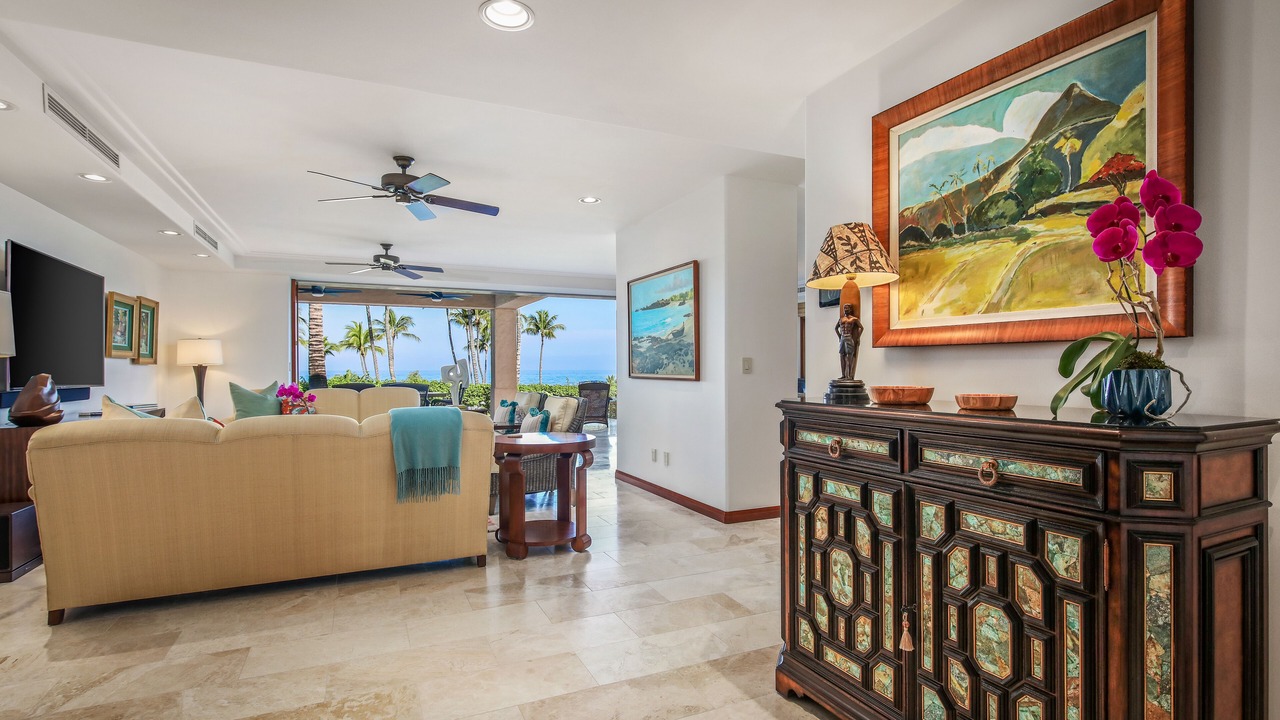 Photo of Livingroom in Kaupulehu
