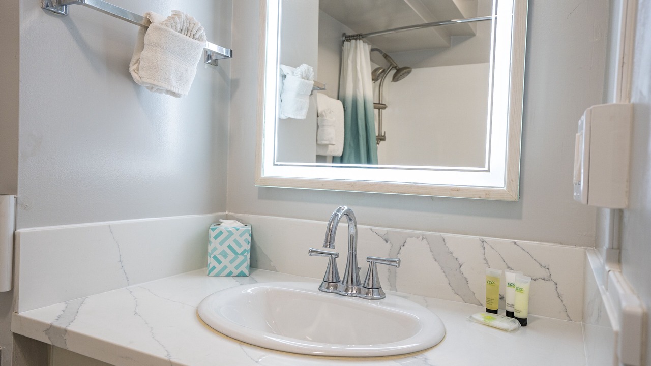 Photo of Bathroom in Waikiki