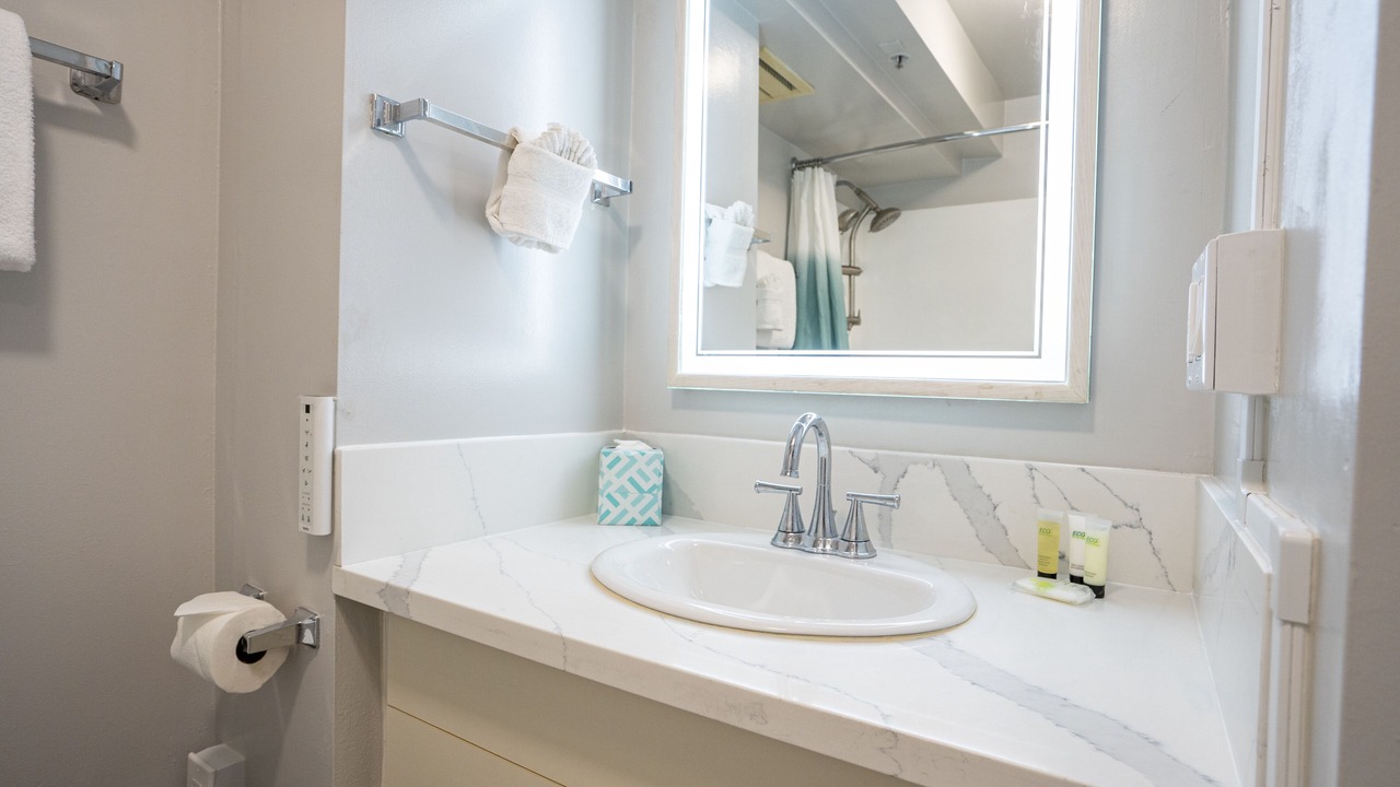 Photo of Bathroom in Waikiki